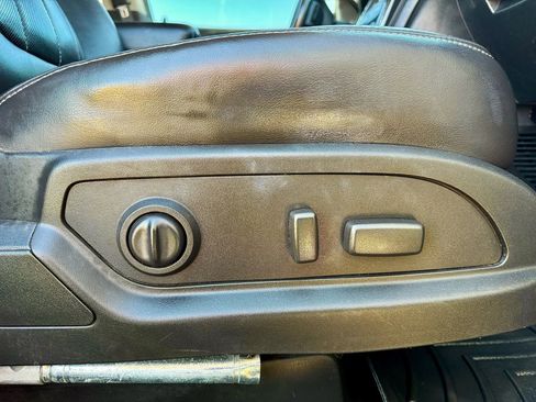 Used 2014 Buick Enclave Premium image 18