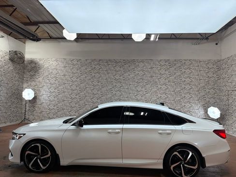 Used 2022 Honda Accord Sport image 4