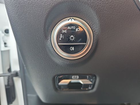 New 2026 Mercedes-Benz C 300 Sedan image 26