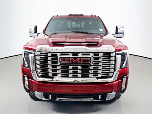 Used 2024 GMC Sierra 2500 Denali w/ Denali Reserve Package AWD/4WD image 2