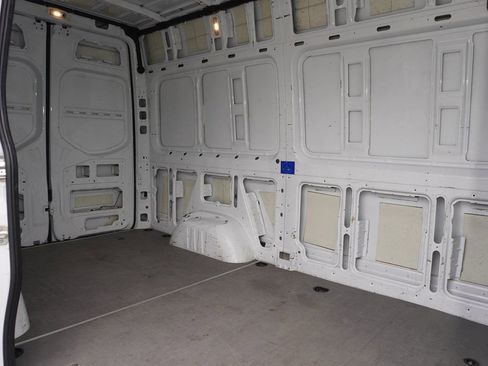 Used 2020 Mercedes-Benz Sprinter 1500 image 9