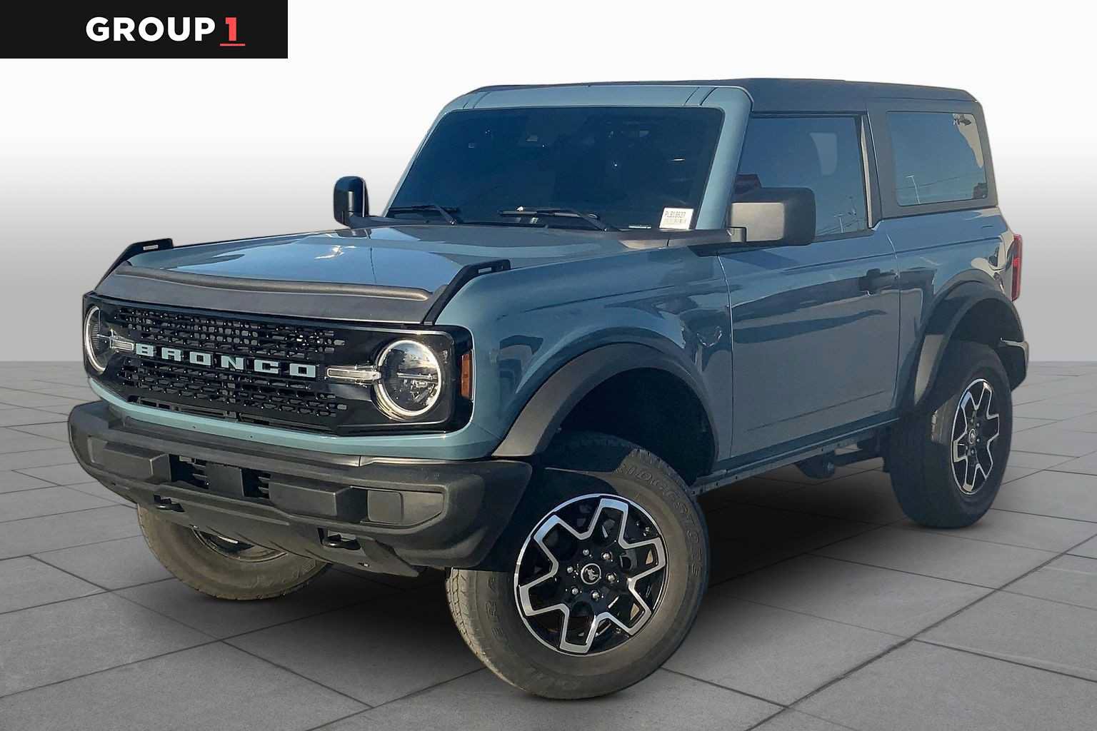 Used 2023 Ford Bronco 2-Door AWD/4WD image 1