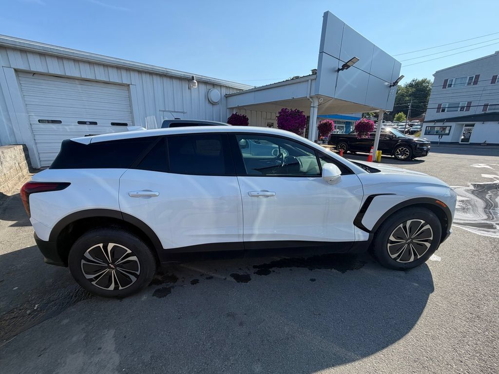 New 2026 Chevrolet Blazer EV LT FWD image 6