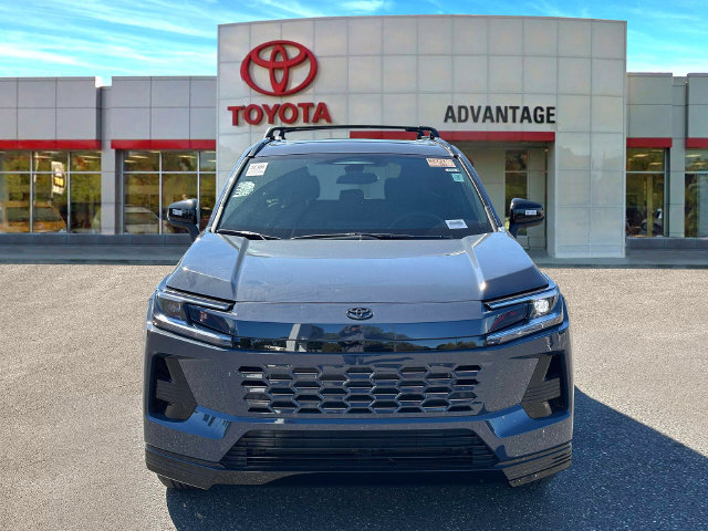 Used 2026 Toyota RAV4 SE w/ Convenience Package AWD/4WD image 2