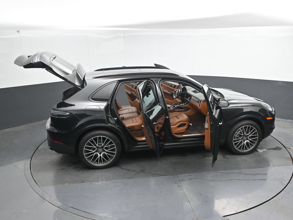 Used 2023 Porsche Cayenne AWD/4WD image 50