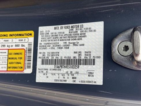 Used 2025 Ford Mustang Premium image 31