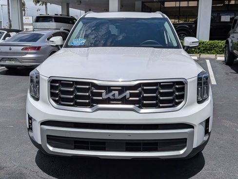 Used 2025 Kia Telluride S FWD image 2
