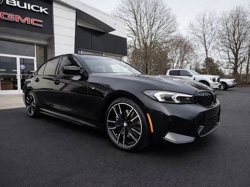 Used 2025 BMW M340i xDrive w/ Premium Package image 6