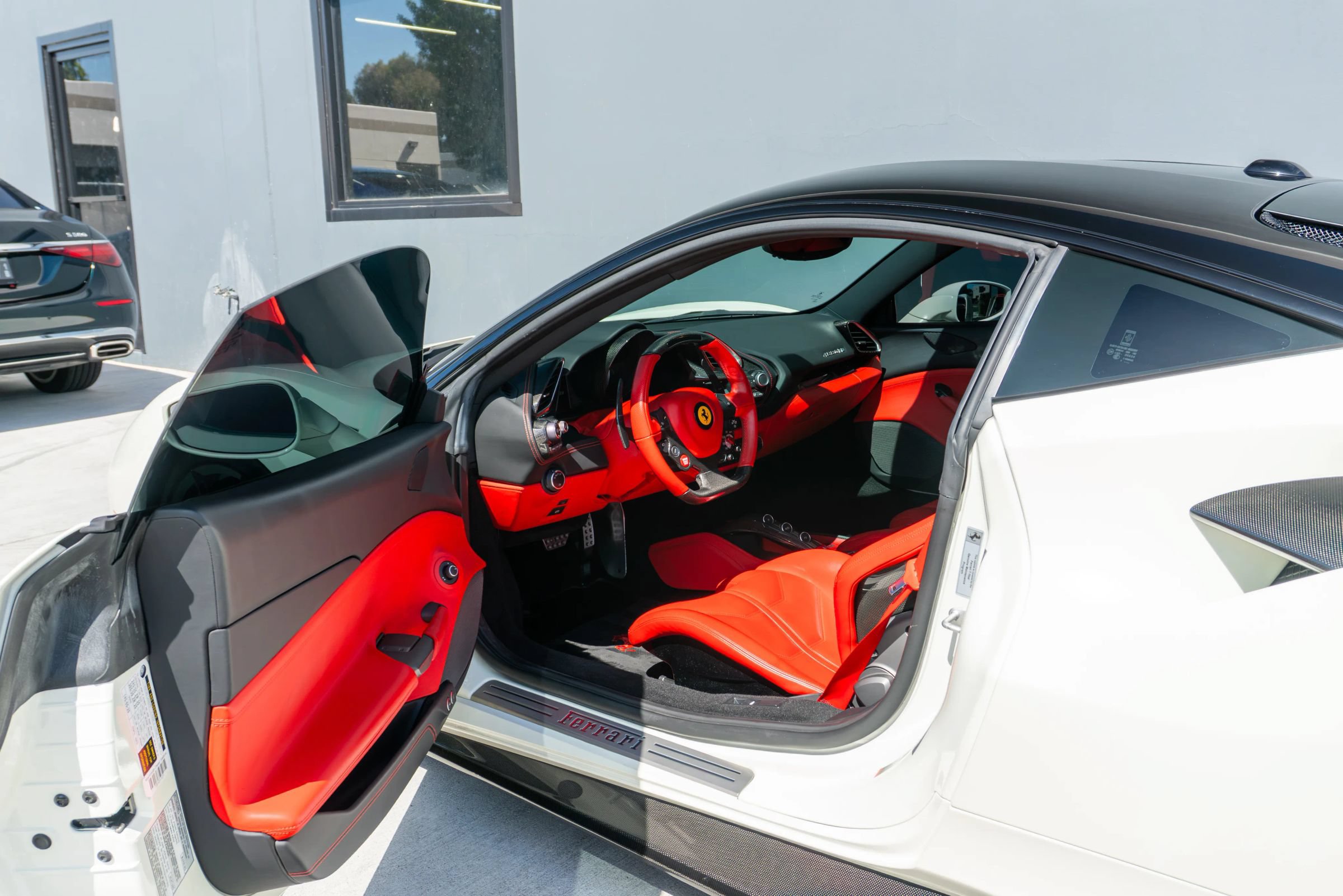 Used 2018 Ferrari 488 GTB RWD image 58