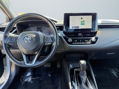 Used 2023 Toyota Corolla SE w/ Carpet Mat Package (TMS) FWD image 9