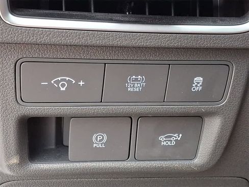 Used 2025 Hyundai Sonata Limited image 25