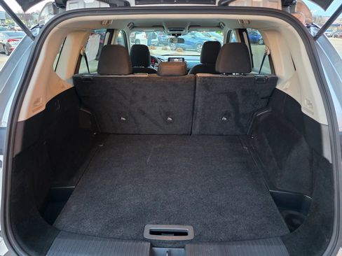 Used 2022 Nissan Rogue SV image 6