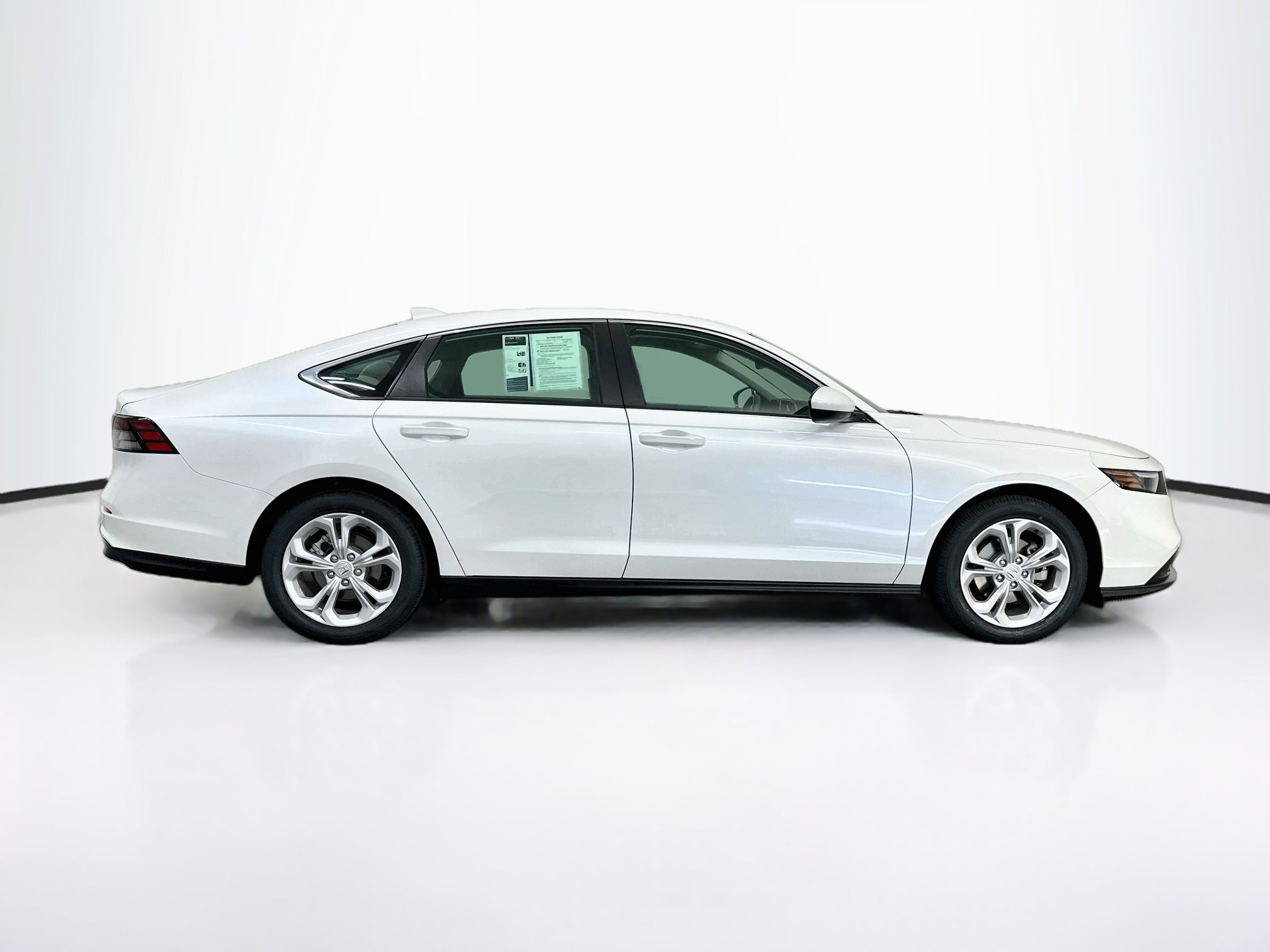 Used 2025 Honda Accord LX image 10