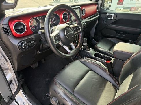 Used 2019 Jeep Wrangler Unlimited Rubicon AWD/4WD image 31