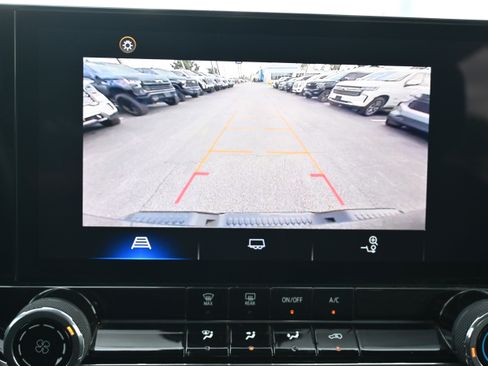 Used 2024 Chevrolet Colorado Trail Boss AWD/4WD image 24