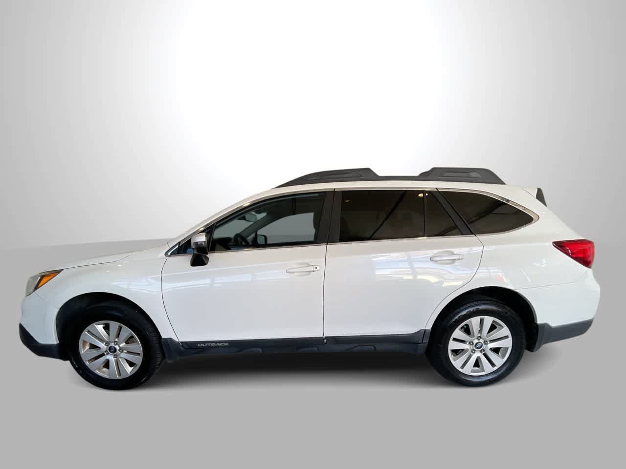 Used 2017 Subaru Outback 2.5i Premium AWD/4WD image 5