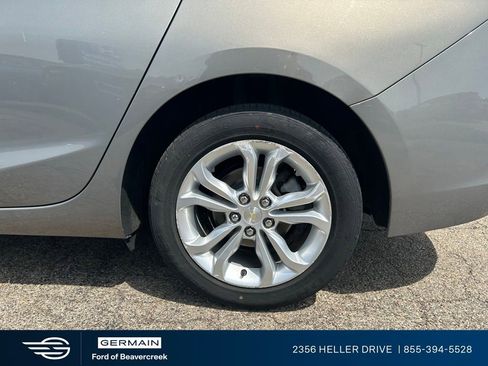 Used 2019 Chevrolet Cruze LT FWD image 13