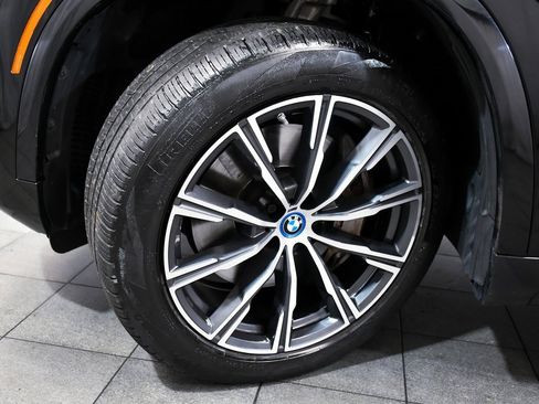 Used 2023 BMW X5 xDrive45e w/ M Sport Package image 7