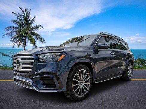 Used 2024 Mercedes-Benz GLS 580 4MATIC image 36