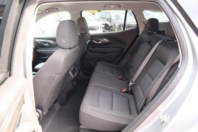 Used 2024 GMC Terrain SLE FWD image 9