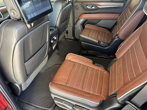 Certified 2024 GMC Yukon Denali Ultimate image 30