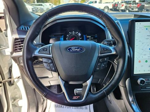 Certified 2022 Ford Edge ST w/ Equipment Group 401A AWD/4WD image 29