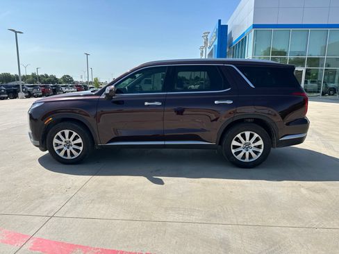 Used 2024 Hyundai Palisade SEL FWD image 2