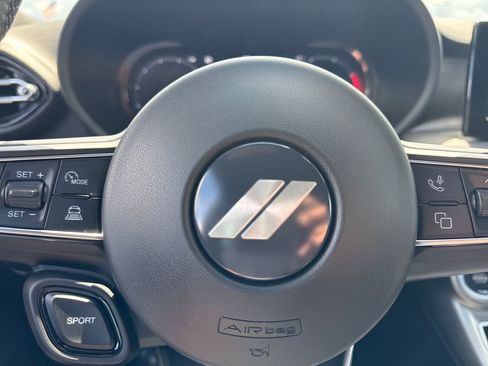 Used 2024 Dodge Hornet GT image 27