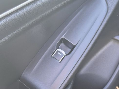 Used 2020 Honda Accord LX image 18