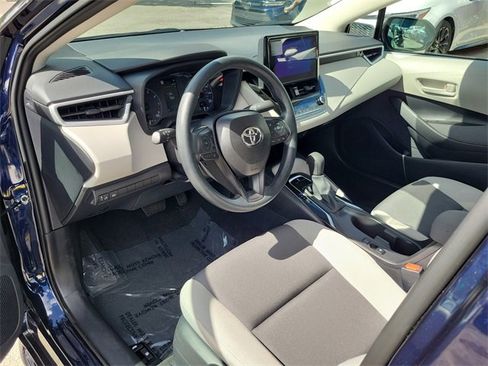 Used 2025 Toyota Corolla LE image 9