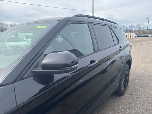 Used 2020 Ford Explorer ST w/ ST Street Pack image 22