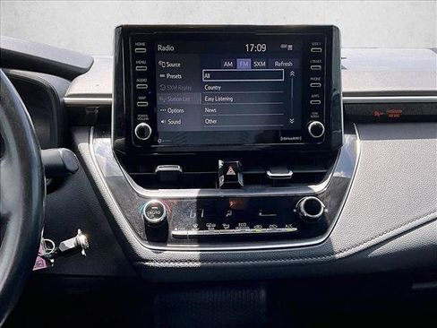 Used 2021 Toyota Corolla SE FWD image 8