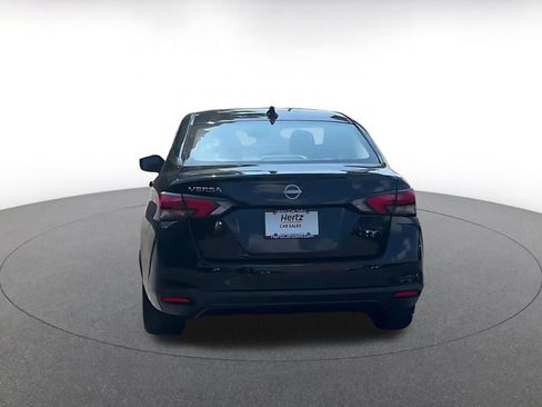 Used 2025 Nissan Versa SV FWD image 12