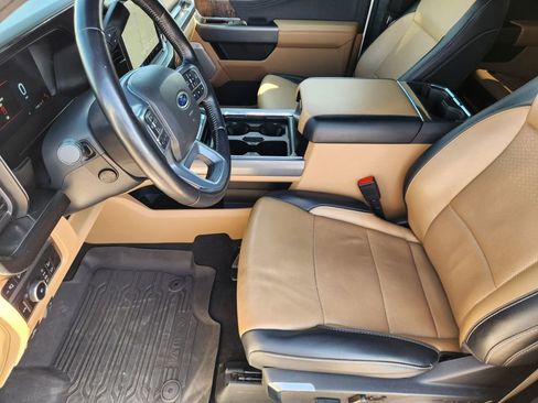 Certified 2024 Ford F250 Lariat w/ Chrome Package image 12