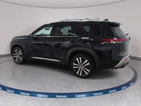 Used 2025 Nissan Pathfinder Platinum w/ Cargo Package AWD/4WD image 8