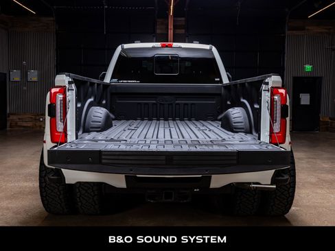 Used 2024 Ford F350 Platinum image 9