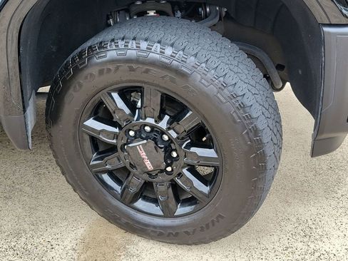 Used 2025 GMC Sierra 2500 AT4 w/ AT4 Premium Plus Package image 34