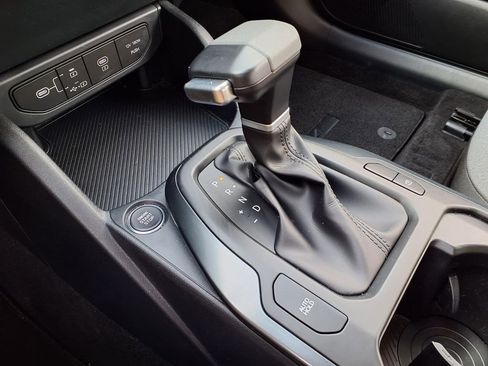 Used 2025 Kia K4 LX image 18