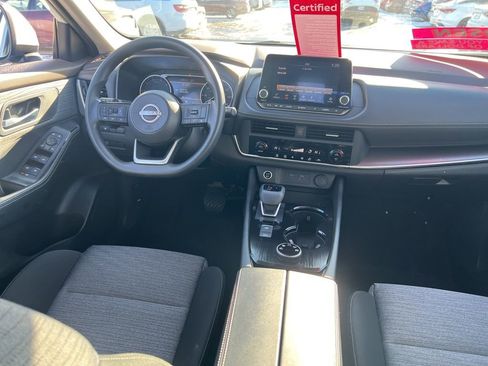 Certified 2023 Nissan Rogue SV image 18