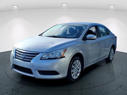 Used 2015 Nissan Sentra SV FWD image 5
