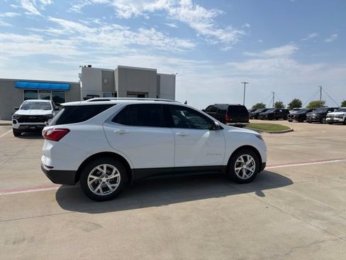 Used 2020 Chevrolet Equinox LT FWD image 8