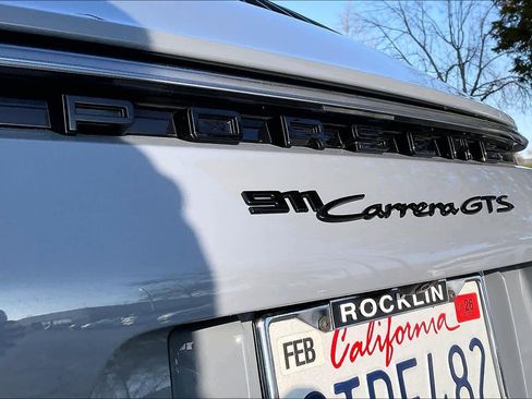 Used 2023 Porsche 911 Carrera GTS w/ Premium Package image 11