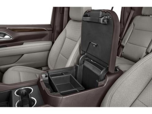 Used 2022 GMC Yukon SLE w/ Gmc Pro Safety Plus Package AWD/4WD image 14