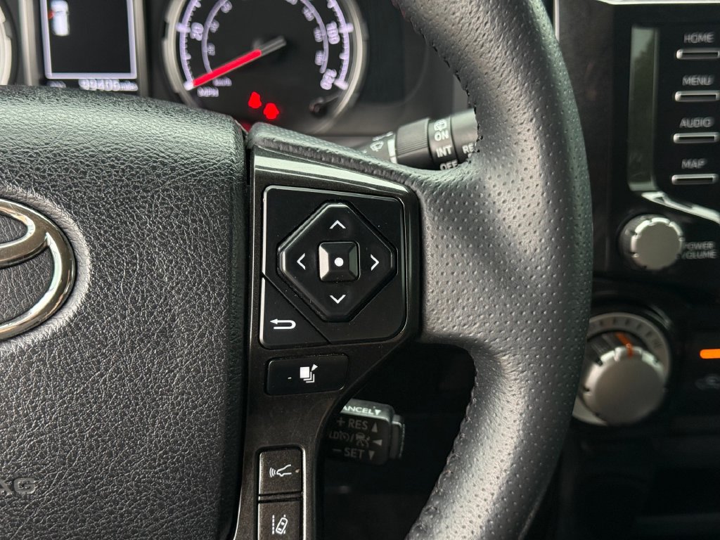 Used 2021 Toyota 4Runner TRD Off-Road Premium w/ Moonroof Package AWD/4WD image 13