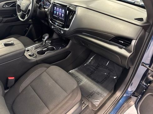 Used 2023 Chevrolet Traverse LT AWD/4WD image 28