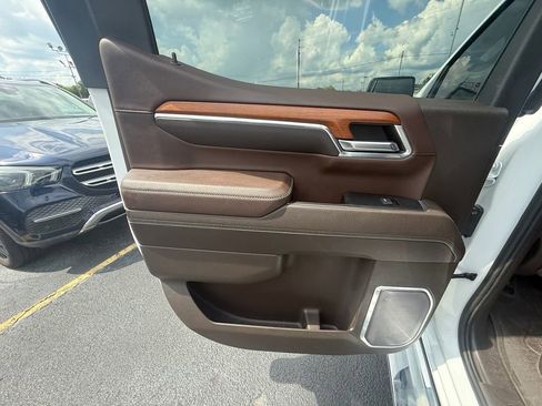Used 2022 GMC Sierra 1500 Denali w/ Technology Package AWD/4WD image 18