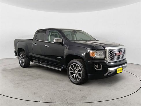 Used 2018 GMC Canyon Denali image 5