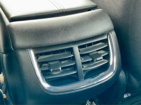 Used 2017 Chevrolet Malibu LT image 49