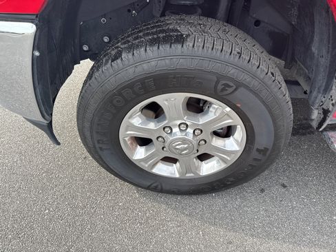 Used 2024 RAM 2500 Big Horn w/ Bed Utility Group image 11