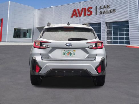 Used 2025 Subaru Crosstrek 2.0i Premium AWD/4WD image 9